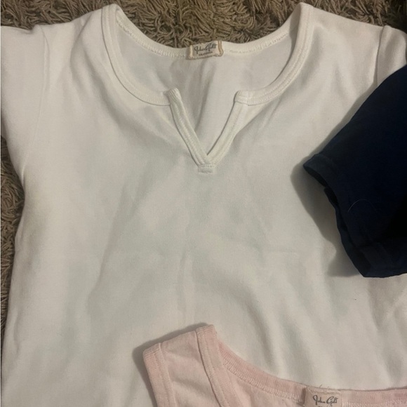 Brandy Melville bundle!! - Picture 3 of 10